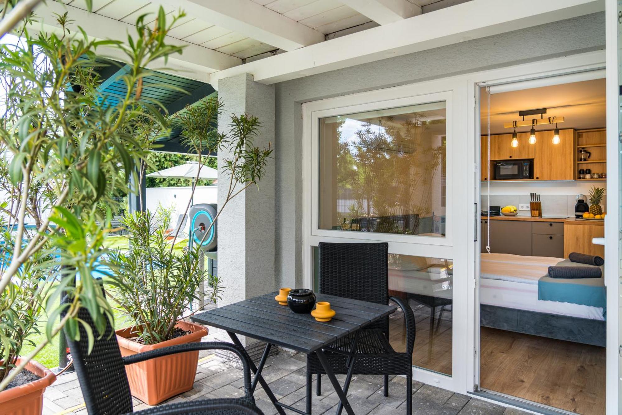 Balatonic Lemon Apartmanhaz Siofok Luaran gambar